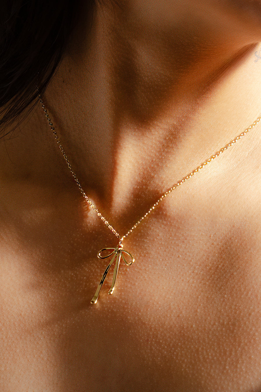 Bad to the Bow Necklace Gold
