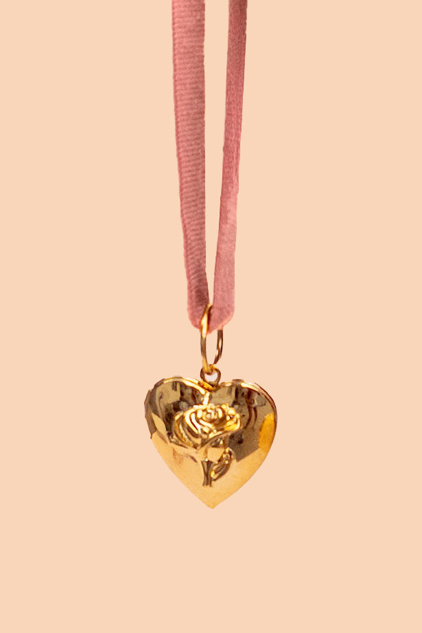 Velvet Time Heart Locket Necklace / Choker